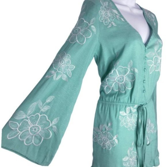 Chelsea & Violet Long Sleeve Embroidered Romper Sz XS - Picture 7 of 14